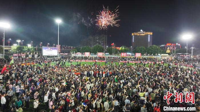 三天签约四城，贵州“村超”全国赛正式进入筹