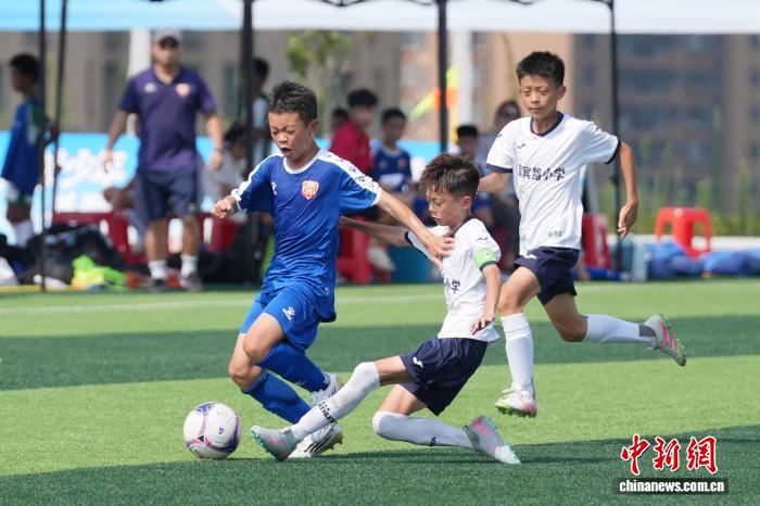 第二届“小球大爱”全国慈善足球赛长沙启幕