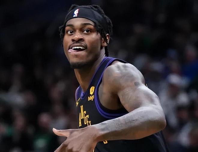 湖人替补三将力挽狂澜 火箭客场惨败季后赛首战