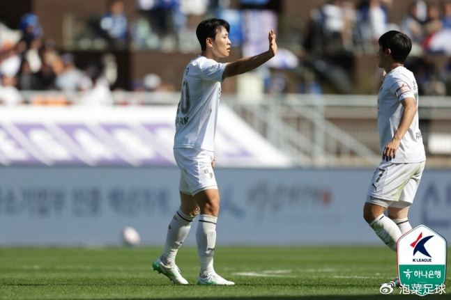 水原三星蓝翼主场险胜釜山争议判罚成焦点